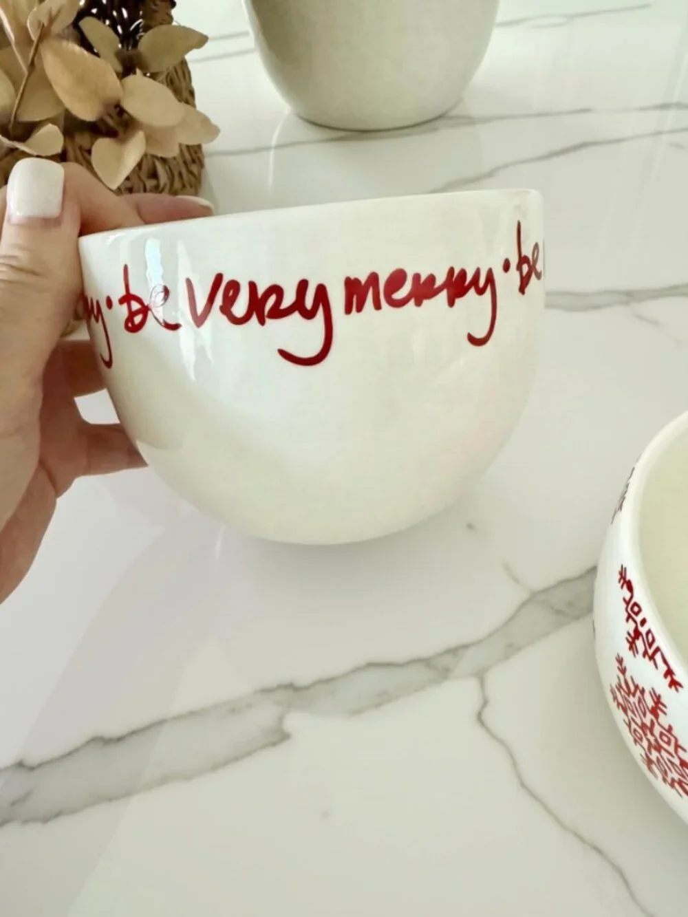 Crate & Barrel “Be Very Merry” Nesting Bowls – Set of 3
